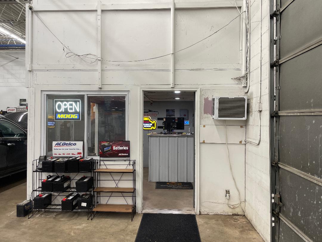 The reception doorway inside Hake’s Auto